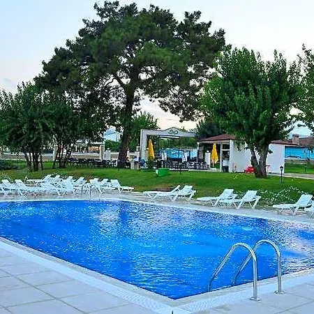 Dream Town 3*