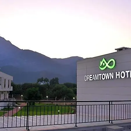 호텔 Dream Town 3*